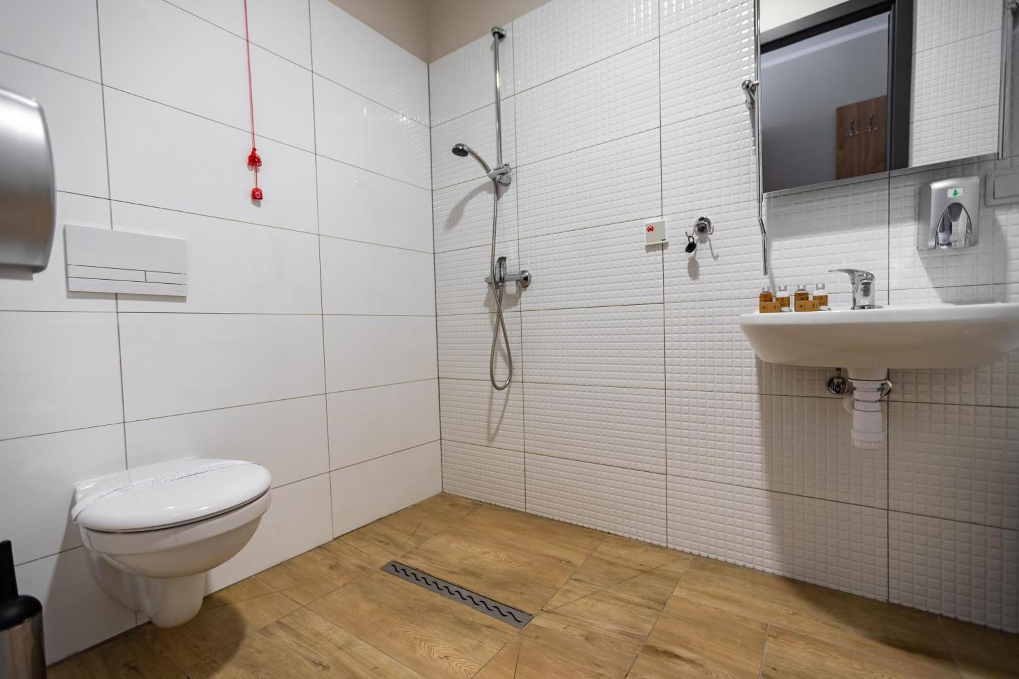 טארנאו Centrum Rehabilitacji Spolecznej I Zawodowej Zaz Sloneczne Wzgorze מראה חיצוני תמונה