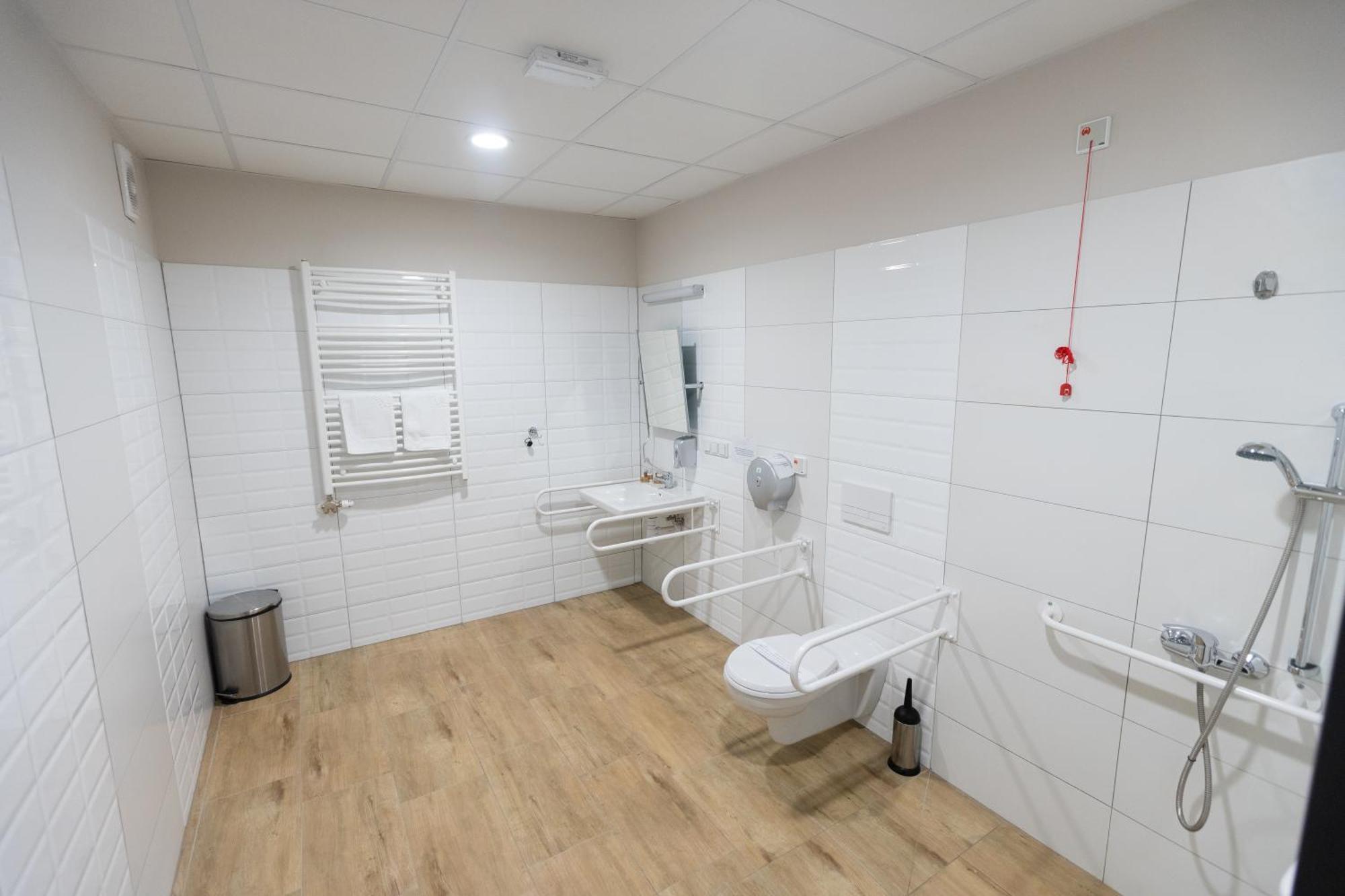 טארנאו Centrum Rehabilitacji Spolecznej I Zawodowej Zaz Sloneczne Wzgorze מראה חיצוני תמונה